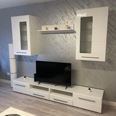 Apartament Incantator In Ρόμαν Εξωτερικό φωτογραφία
