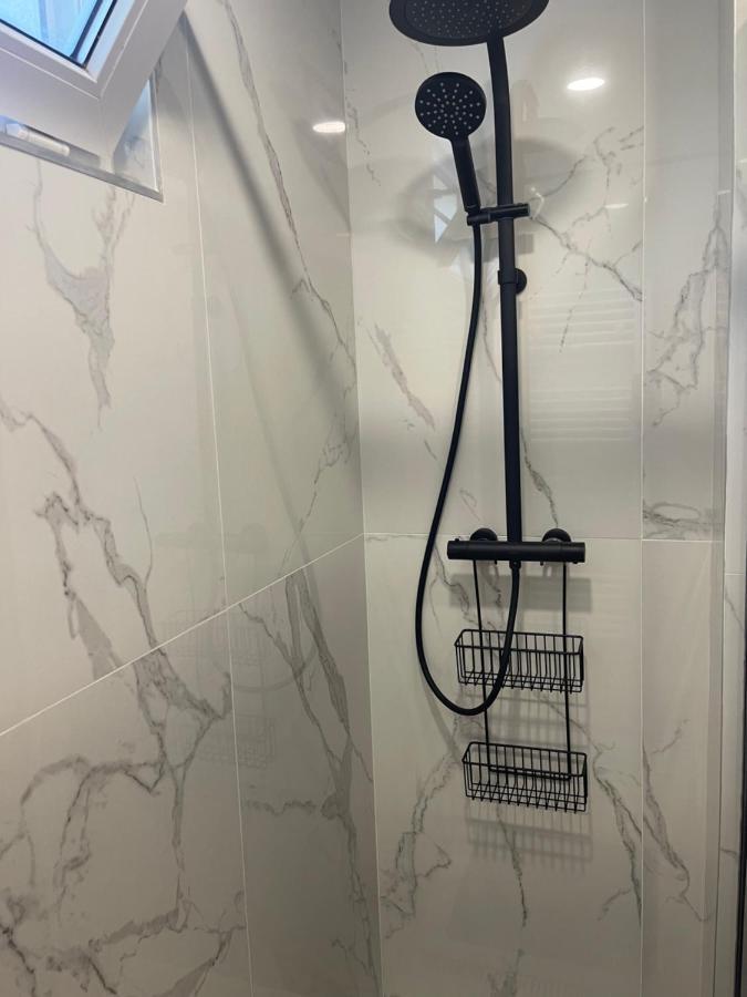 Apartament Incantator In Ρόμαν Εξωτερικό φωτογραφία