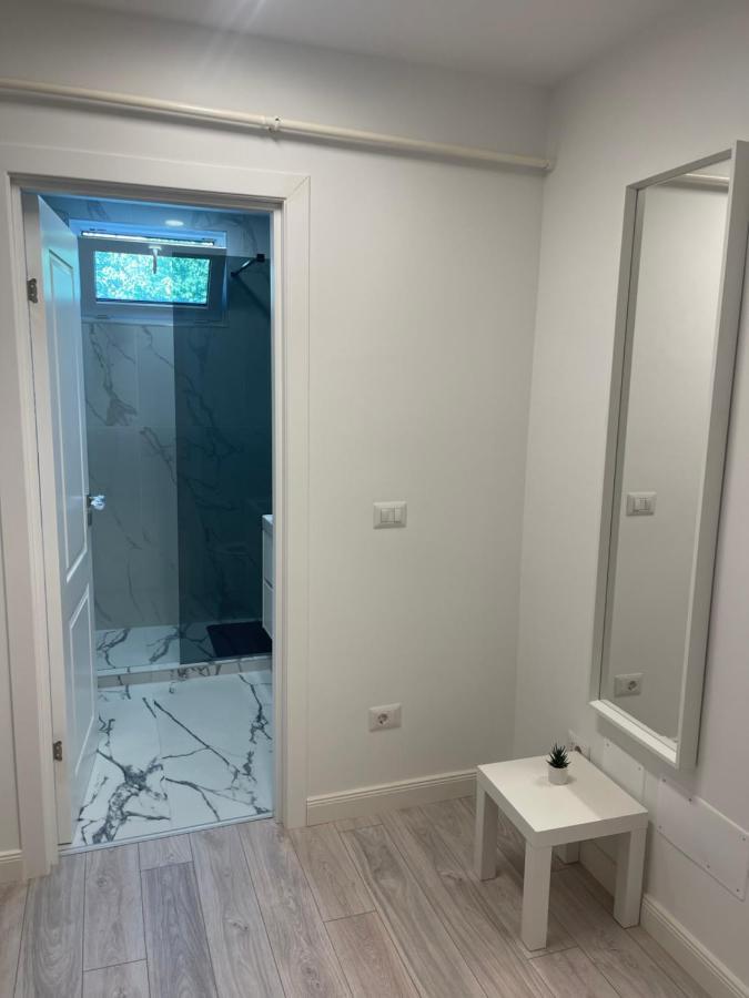 Apartament Incantator In Ρόμαν Εξωτερικό φωτογραφία