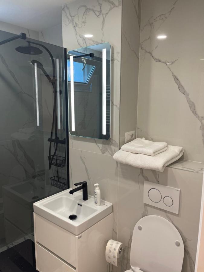 Apartament Incantator In Ρόμαν Εξωτερικό φωτογραφία